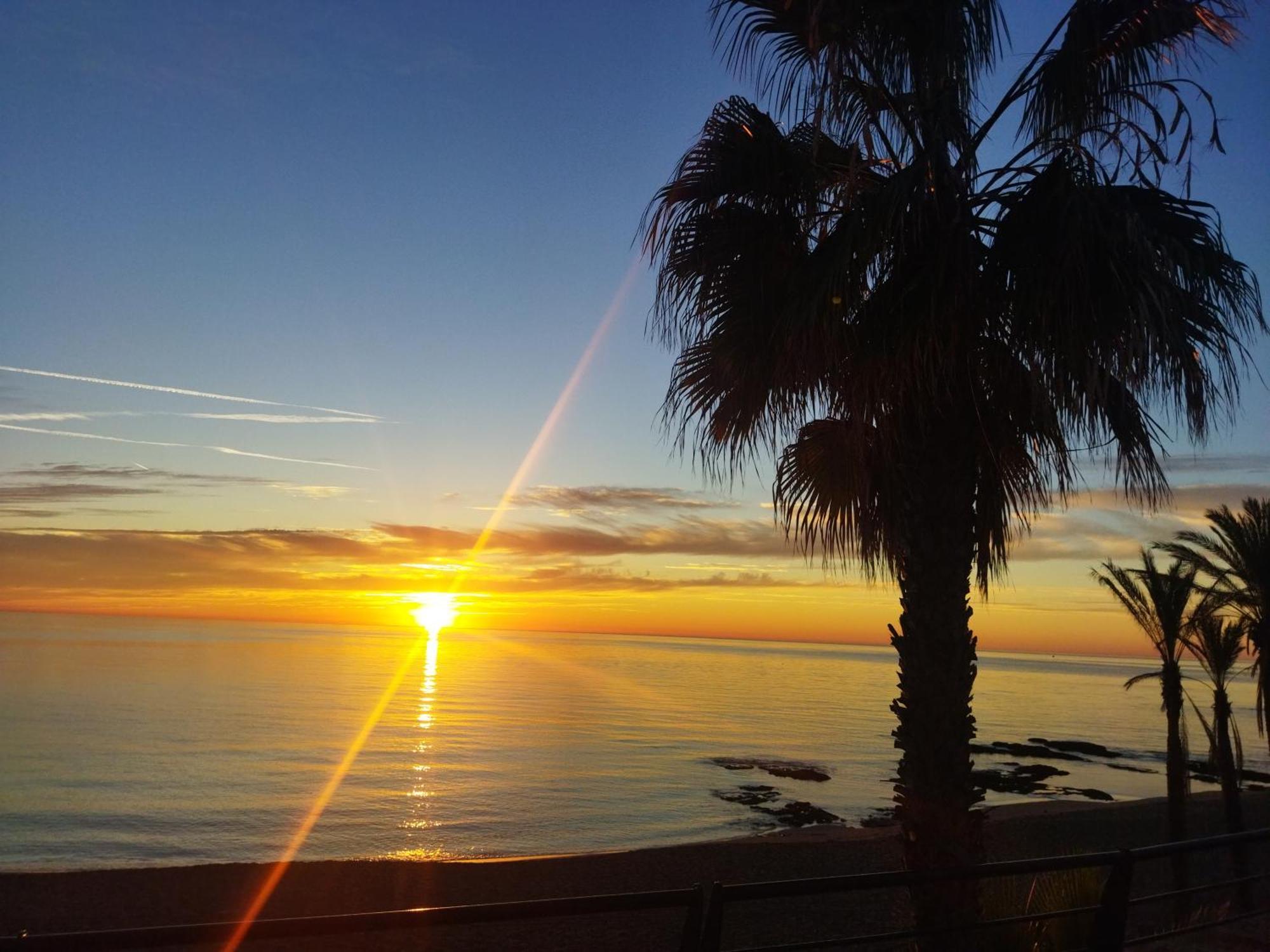 Estudio Jupiter Con Fantasticas Vistas Benalmádena Exterior foto
